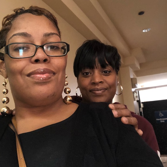 Meet your Posher, Shannon - Picture 1 of 1